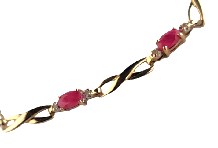 14k Ladies Yellow Gold Ruby Diamond infinity Bracelet