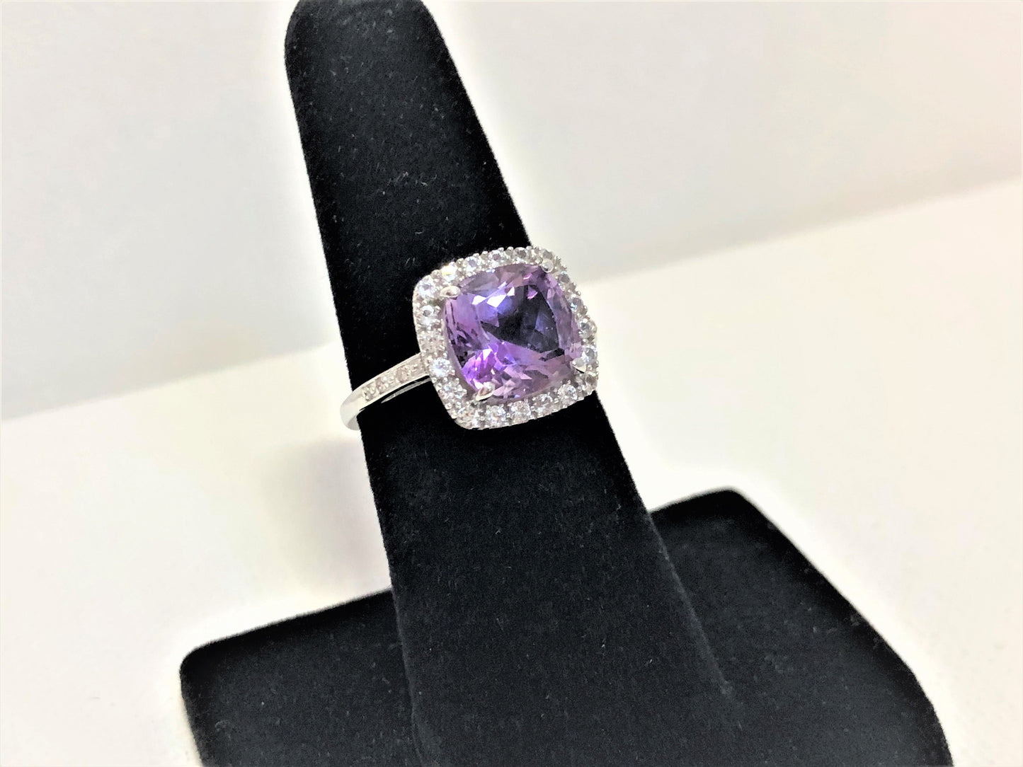 Ladies 14k white gold cushion amethyst & diamond ring - Luxury Diaz