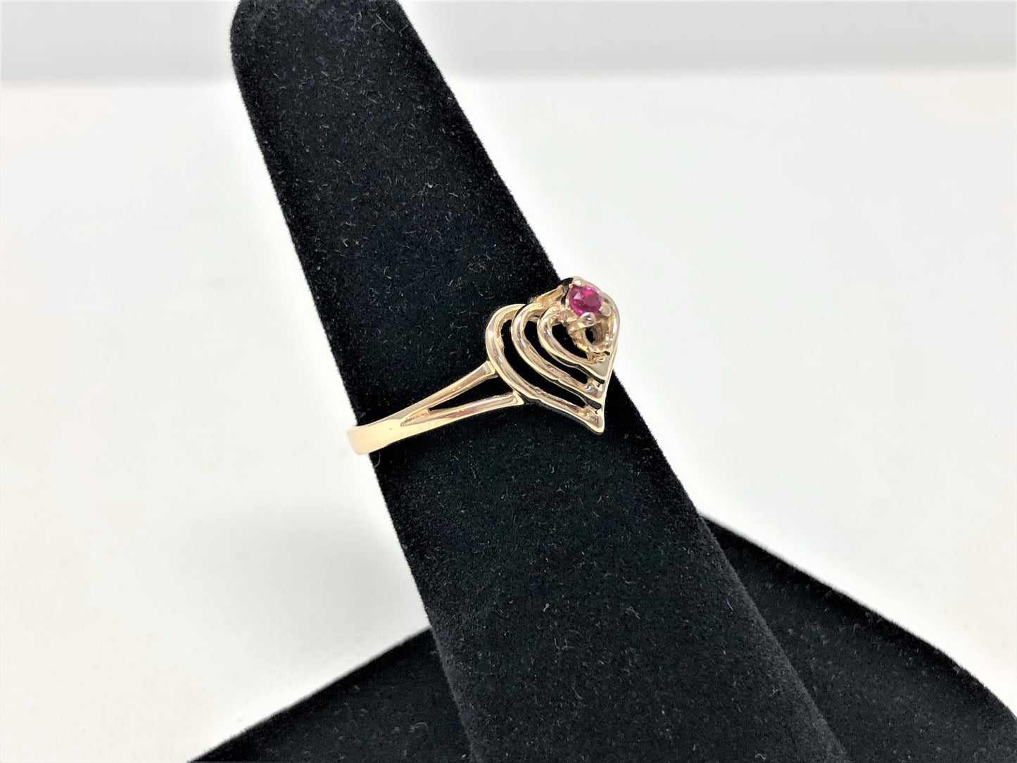 Ladies 14k yellow gold heart roll shape ruby ring - Luxury Diaz