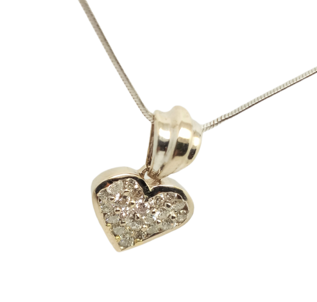 14K White Gold Diamond Heart Pendant