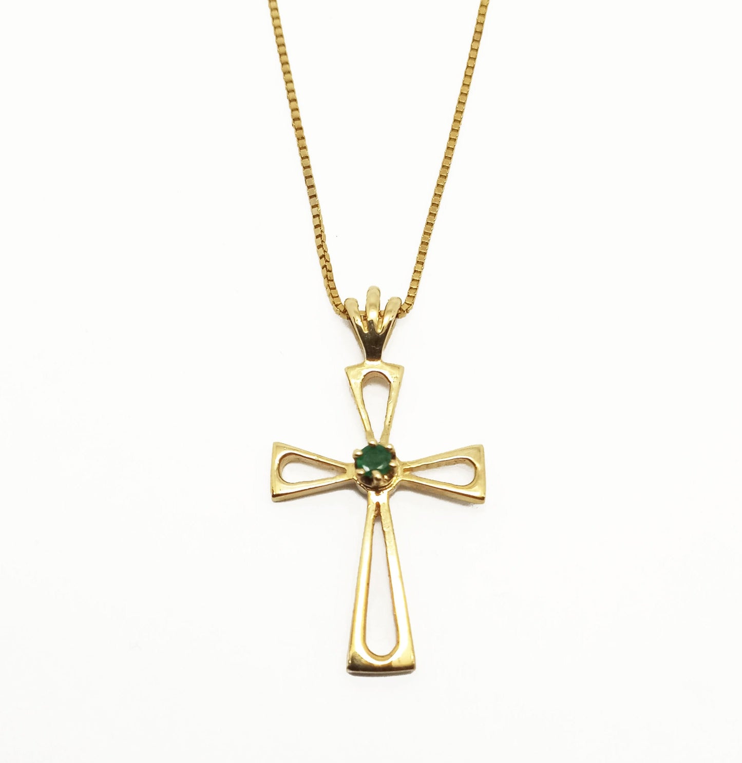14K Yellow Gold Cross Stone Pendant