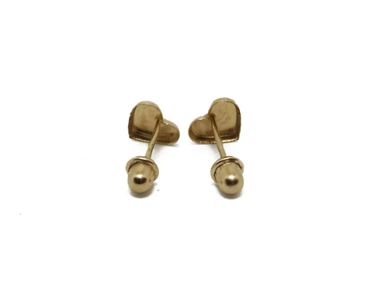 14K Yellow gold heart stud earrings