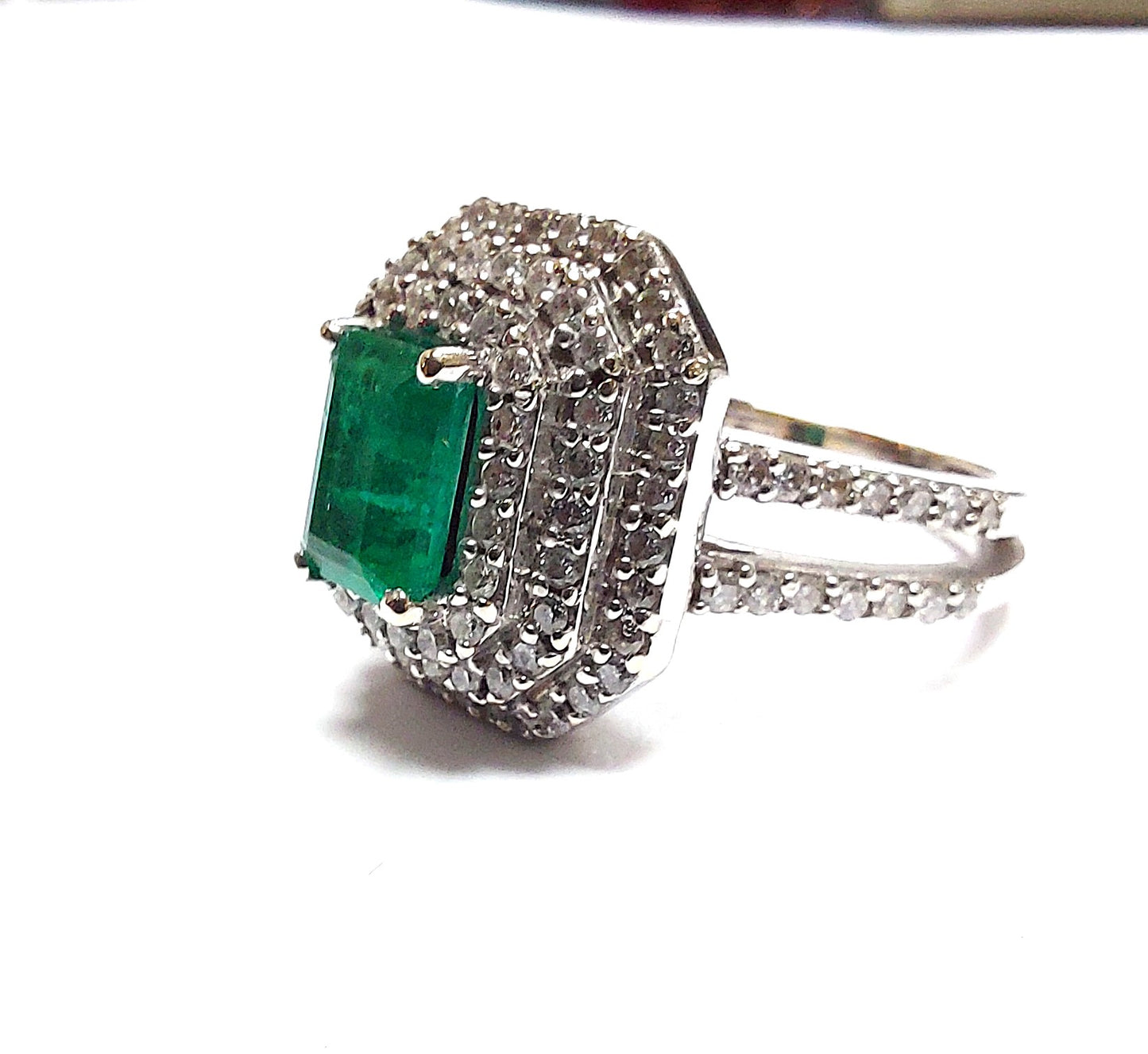 14K Ladies White gold Emerald & Diamond Ring