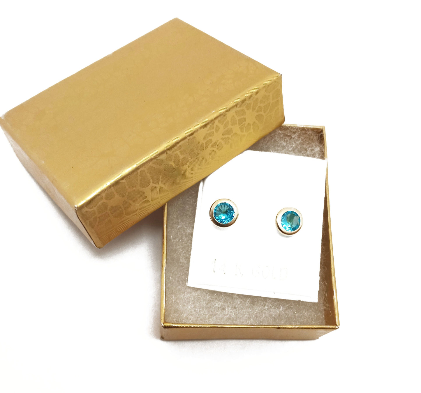 14K Yellow gold ZC Aquamarine stud earrings