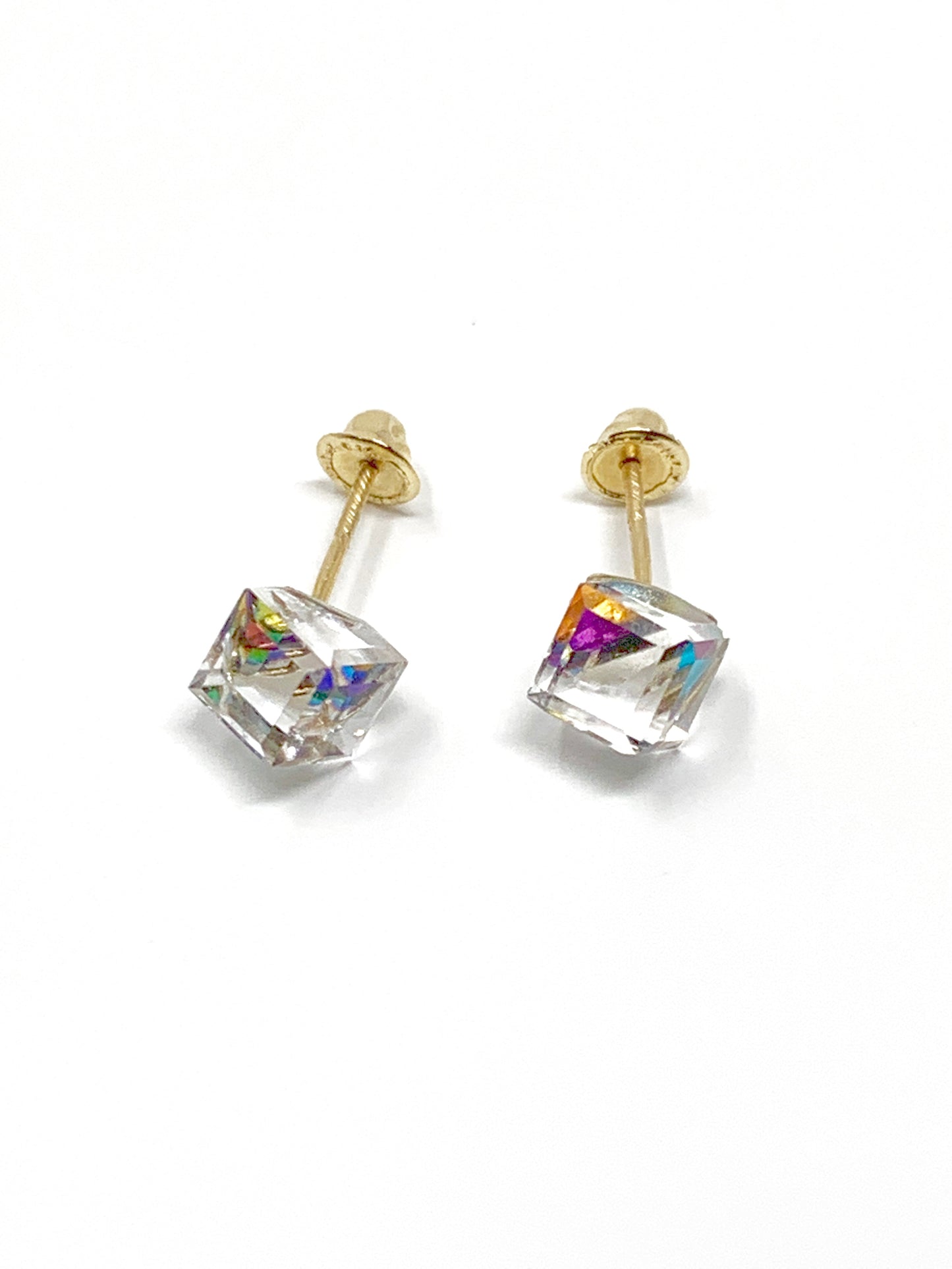 Ladies 14k yellow gold square stud earrings - Luxury Diaz